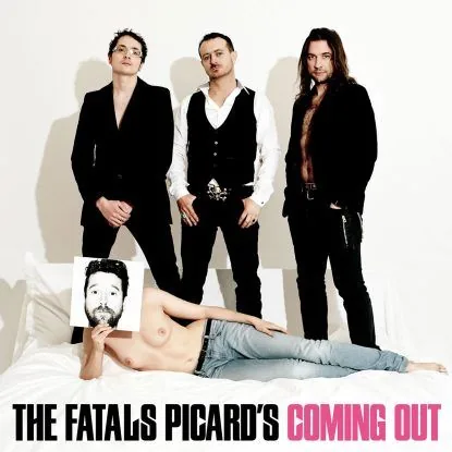 Pochette : Coming Out (2011)